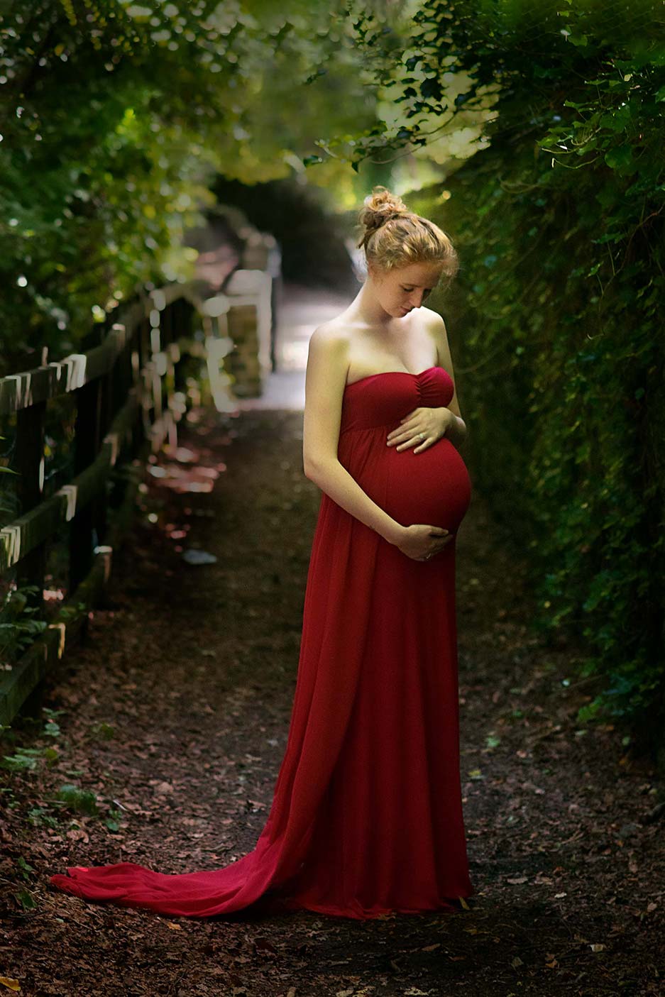 Black and white maternity photoshoot, Appleberry studio, Egerton, Bolton